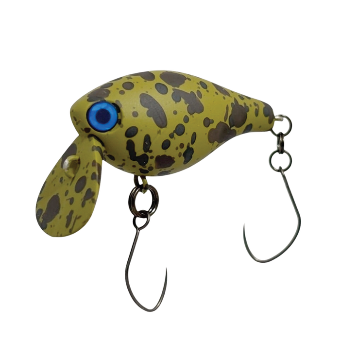 HMKL Crank 33 Une-R fishing lure in mottled green and brown design with bright blue eye, featuring two sharp fishing hooks for musky and freshwater fishing tackle.