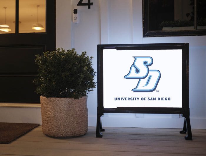 USD Primary Mark White Yardsy Sign